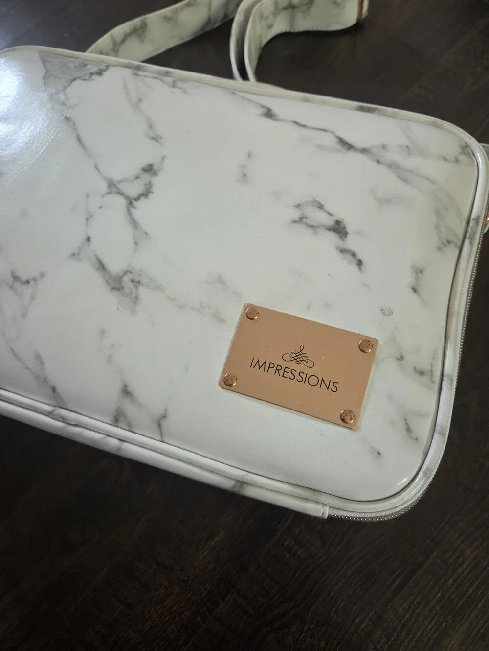 Impressions Vanity C'est La Vie Marble Makeup Carry Case with Adjustable Divider
